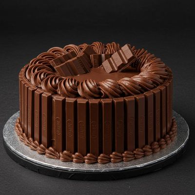 Kitkat Chocolate Cake